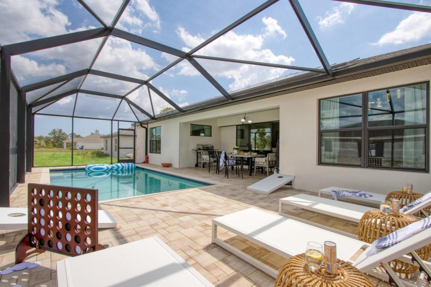 Sunscape Retreat Holiday home